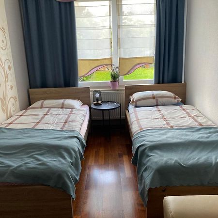 Ruhiges Zimmer Im Gasthaus Essen Exterior foto
