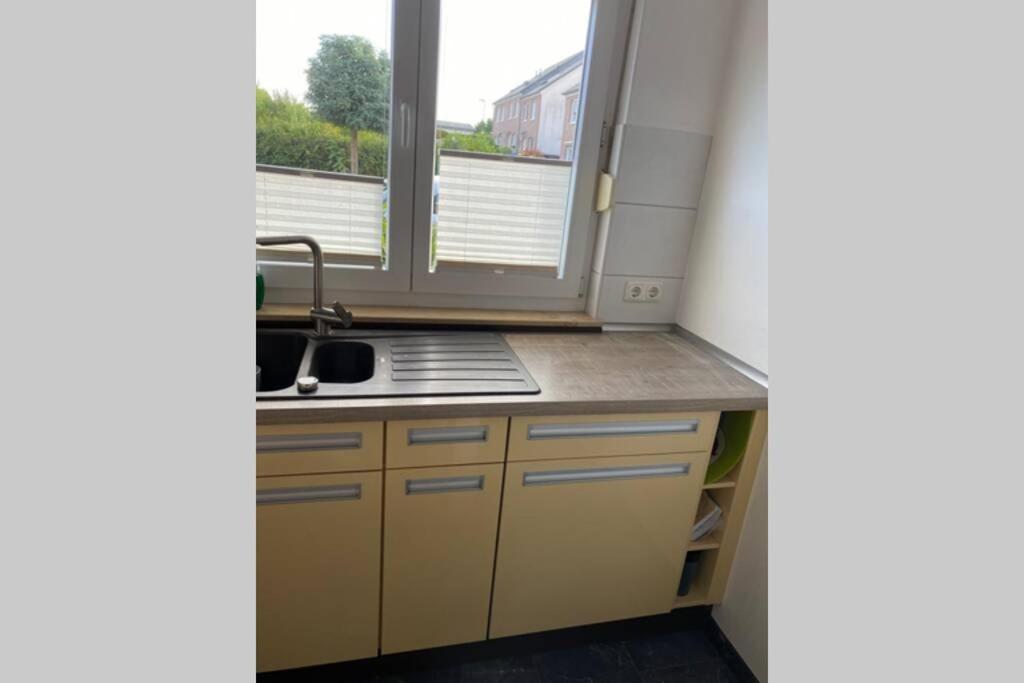 Ruhiges Zimmer Im Gasthaus Essen Exterior foto
