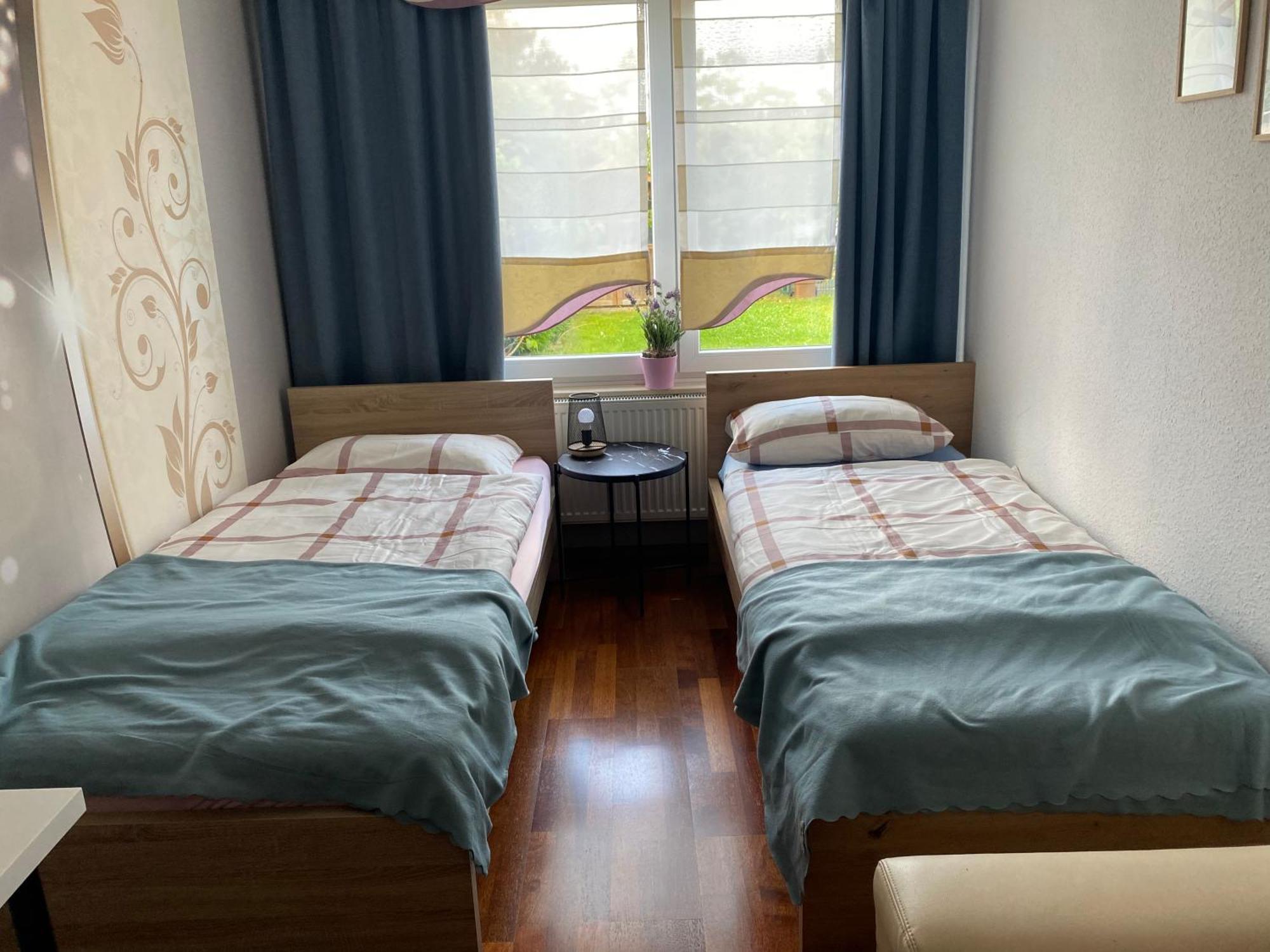 Ruhiges Zimmer Im Gasthaus Essen Exterior foto