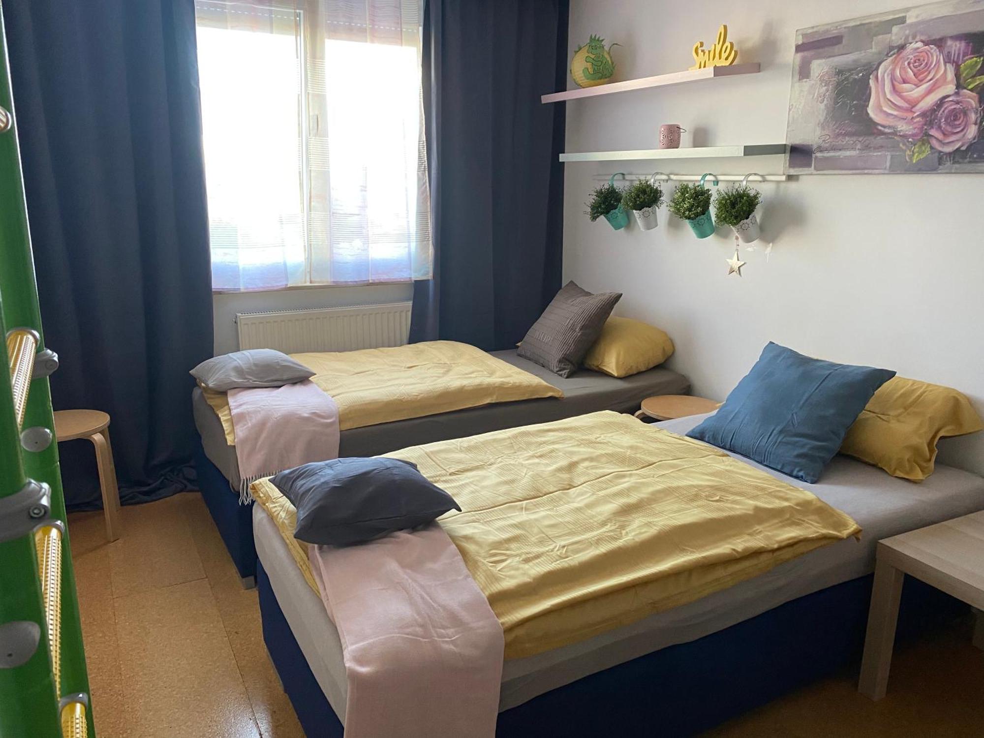 Ruhiges Zimmer Im Gasthaus Essen Exterior foto